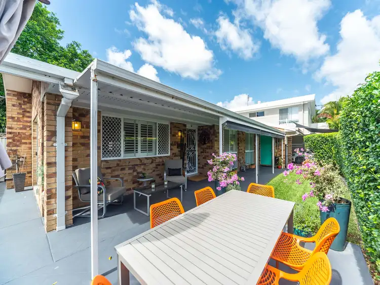 1/5 Rosalind Avenue, Paradise Point QLD 4216