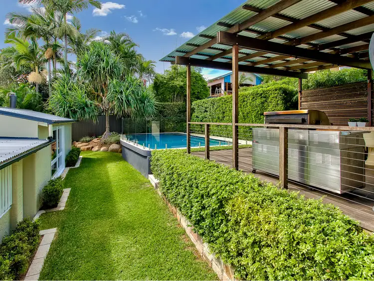 123 Crescent Road, Hamilton QLD 4007