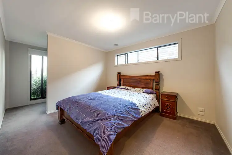 Seventh view of Homely house listing, 10 Dianella Close, Pakenham VIC 3810