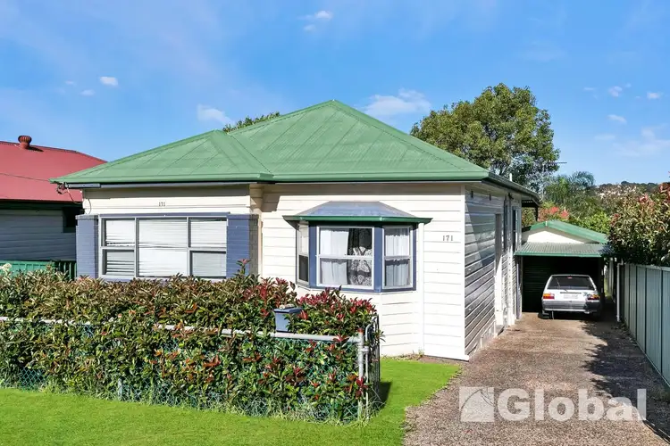 171 Gosford Road, Adamstown NSW 2289