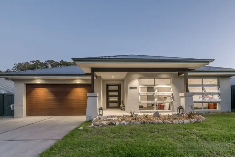 11 Wedgetail Street, Fletcher NSW 2287