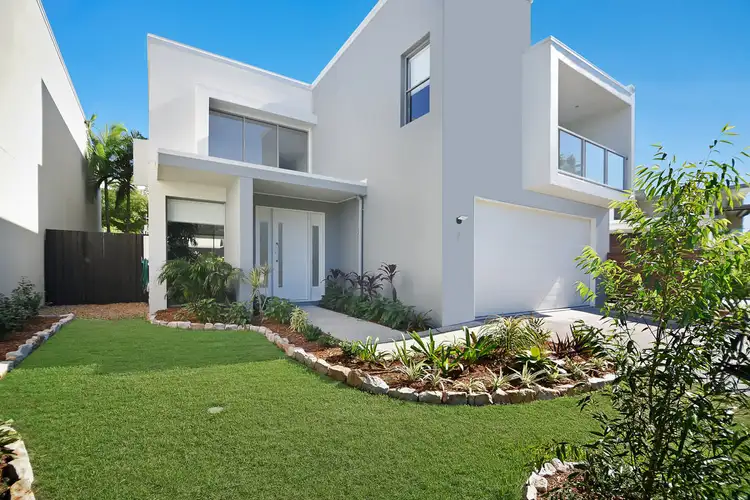 2/66 The Avenue, Peregian Springs QLD 4573