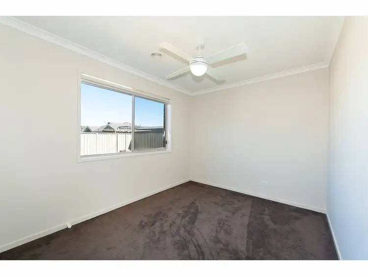 Seventh view of Homely house listing, 1 Yale Court, Thurgoona NSW 2640