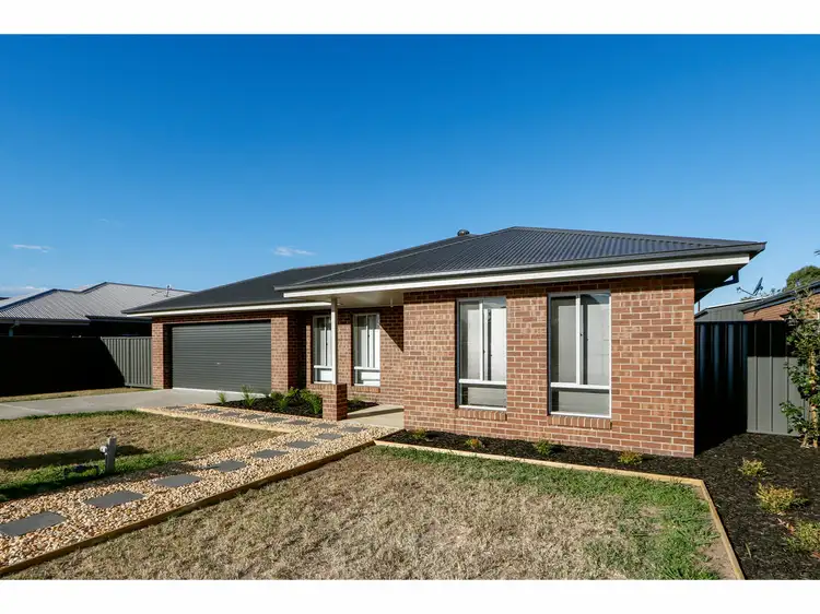 16 Killeen Street, Stratford VIC 3862