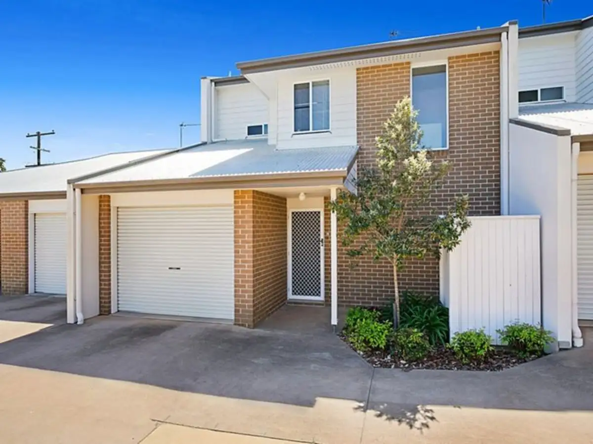 Main view of Homely unit listing, 2/46 Gordon Avenue, Newtown QLD 4350
