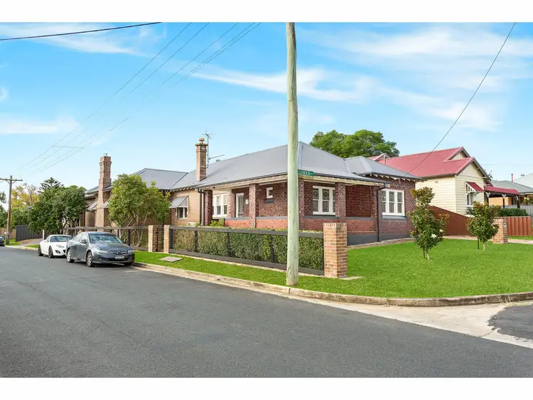 2 Luker Street, Elderslie NSW 2570