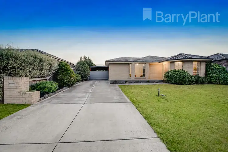 6 Lisa Avenue, Pakenham VIC 3810