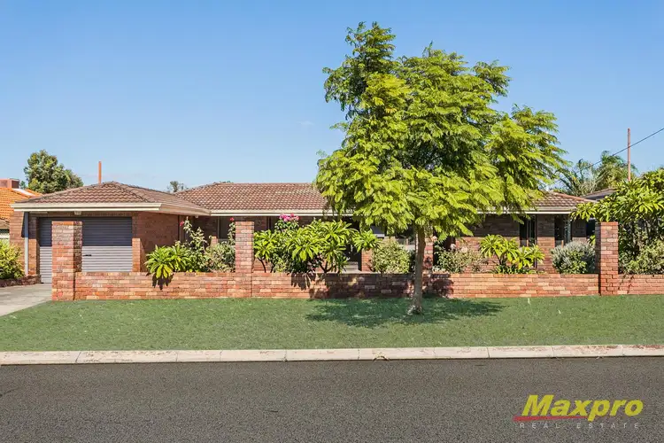 8 Pembury Crescent, Ferndale WA 6148