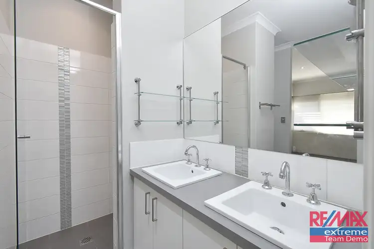 Seventh view of Homely house listing, 1/21 Oriole Way, Tapping WA 6065