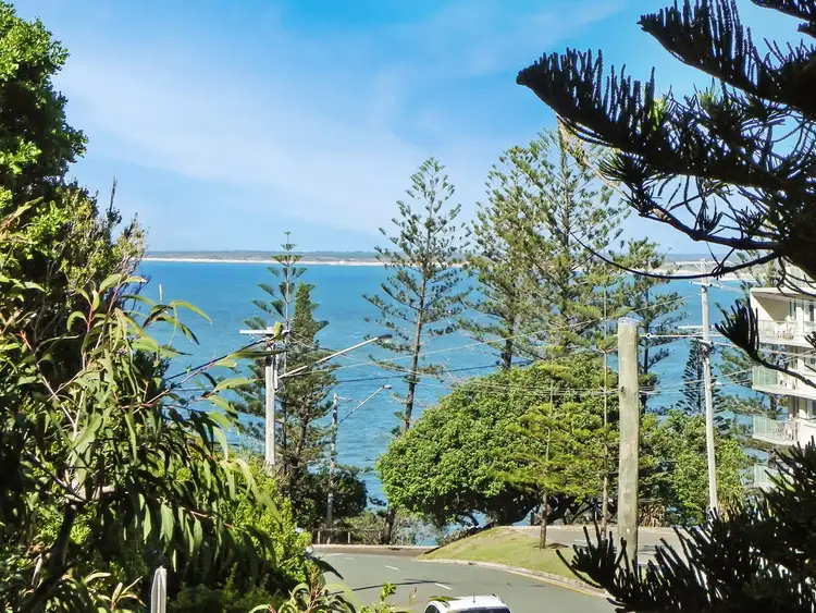 1/25 Burgess Street, Kings Beach QLD 4551