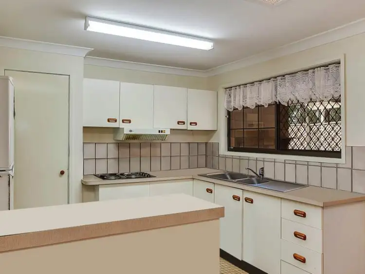 Fifth view of Homely villa listing, 40/160 Bardon Avenue, Miami QLD 4220
