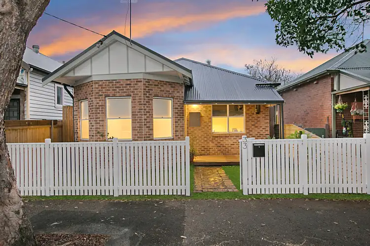 33 Lewis Street, Islington NSW 2296