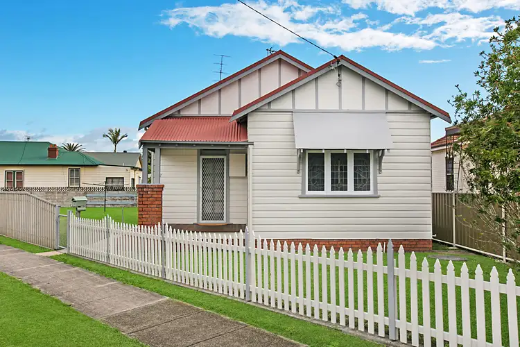 27 Watson Street, Mayfield NSW 2304
