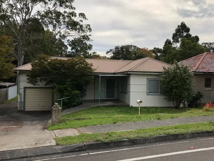 12 Renwick Street, Wyoming NSW 2250