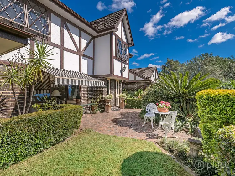 6 Forrest Court, Mount Ommaney QLD 4074