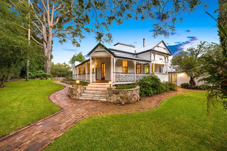 18 Moloney Street, North Toowoomba QLD 4350