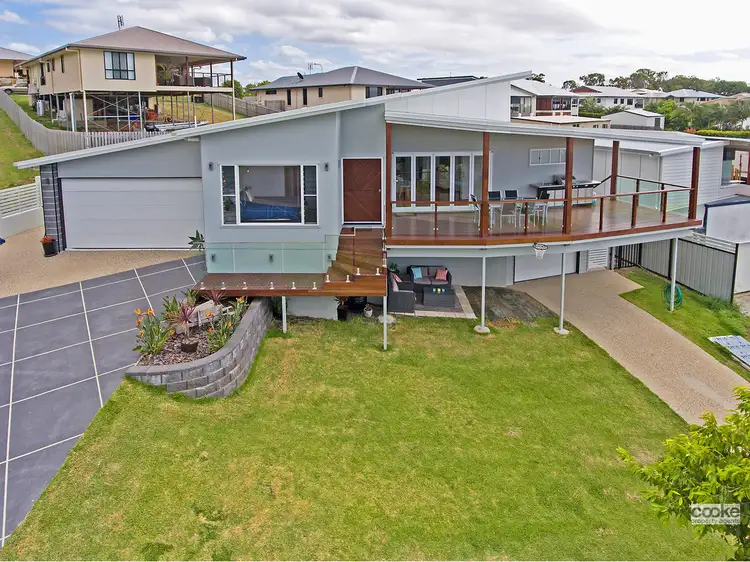 25 Lexington Drive, Lammermoor QLD 4703