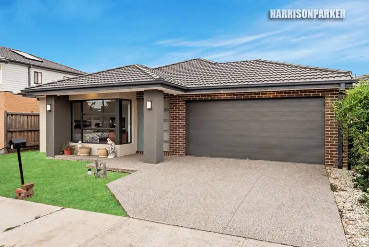 Second view of Homely house listing, 3 Scarlet Drive, Greenvale VIC 3059