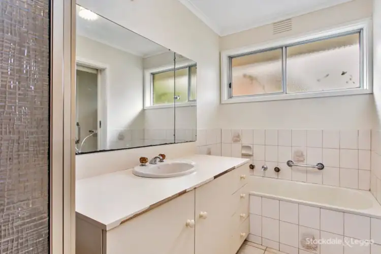 Fourth view of Homely house listing, 5 Nobelius Avenue, Narre Warren VIC 3805