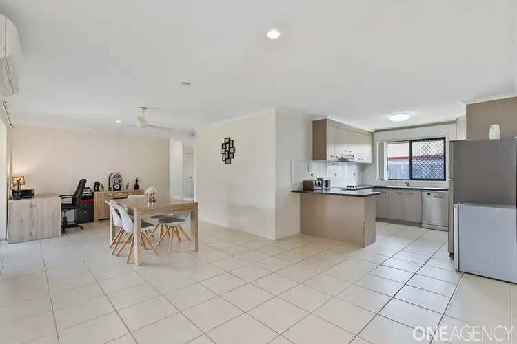 23 Moonstone Drive, Urangan QLD 4655