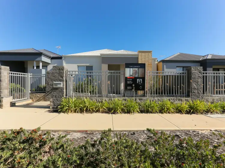 104 Gracefield Boulevard