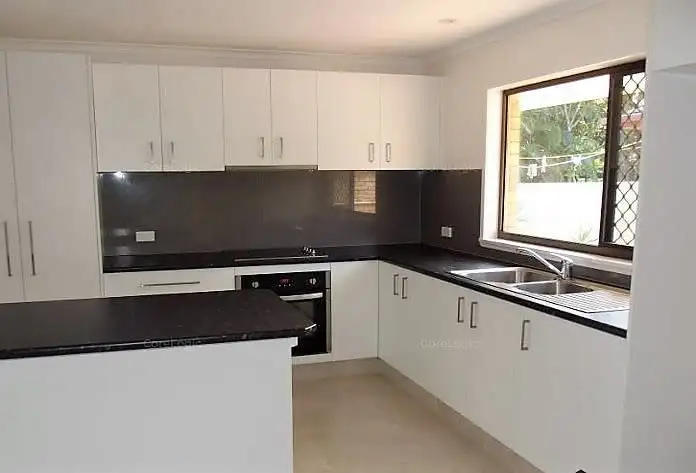 2/1 Brady Drive, Coombabah QLD 4216