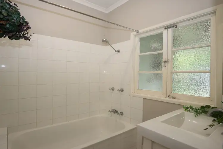 Fifth view of Homely house listing, 24 Forsyth Street, Fairfield QLD 4103