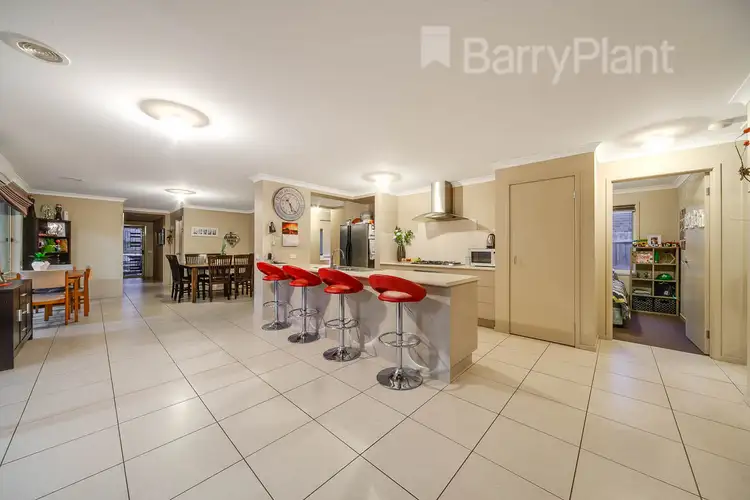 Second view of Homely house listing, 3 Oberon Place, Drouin VIC 3818
