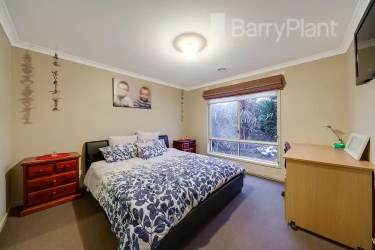 Third view of Homely house listing, 3 Oberon Place, Drouin VIC 3818