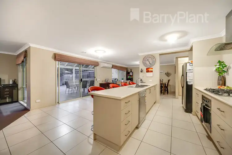 Fourth view of Homely house listing, 3 Oberon Place, Drouin VIC 3818