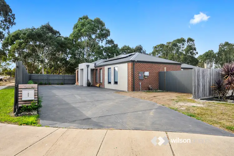 20 Rowley Close, Rosedale VIC 3847