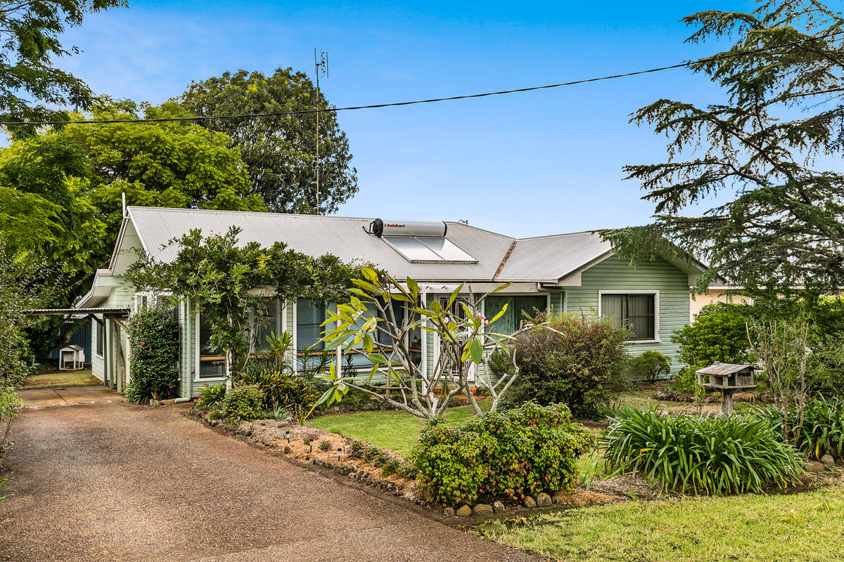 36 Maker Street, Rangeville QLD 4350