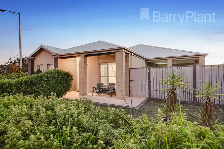 30 Webster Way, Pakenham VIC 3810