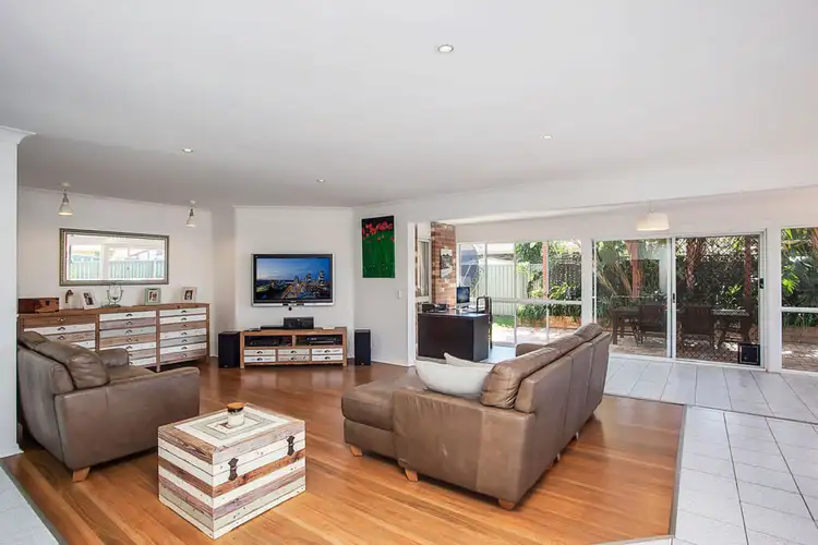 36 Pintail Crescent, Burleigh Waters QLD 4220