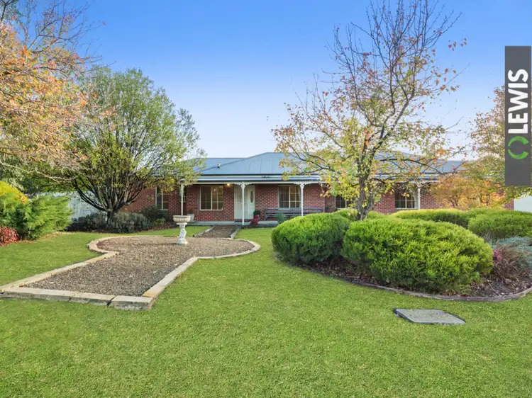 7 Stirling Way, Gisborne VIC 3437