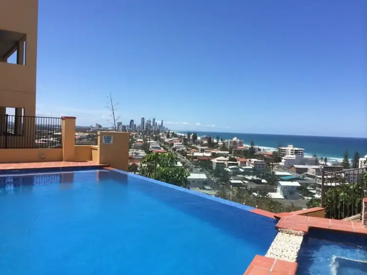 E7/1 Great Hall Drive, Miami QLD 4220