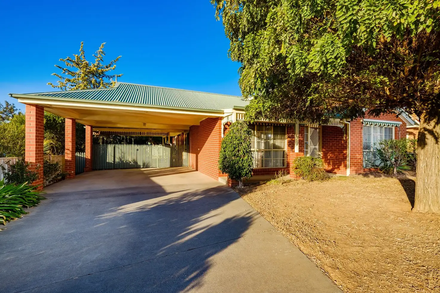 Main view of Homely house listing, 1 Newman Crescent, Wodonga VIC 3690