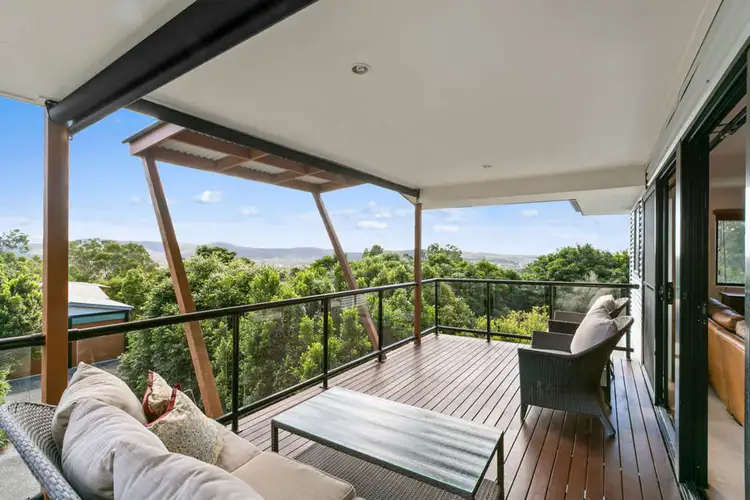 3/2 Ridgeline Way, Highland Park QLD 4211