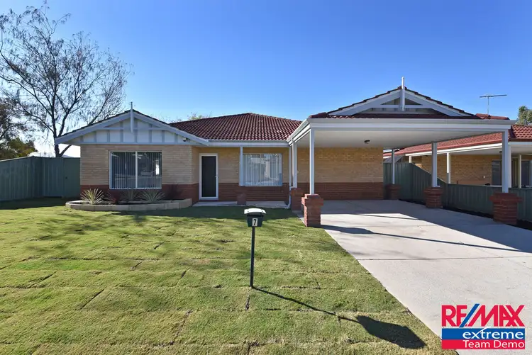 7 Brunswick Circuit, Banksia Grove WA 6031