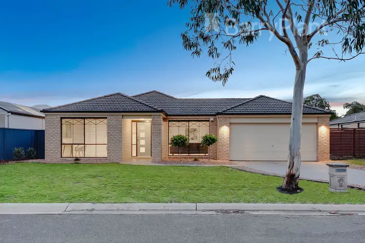 16 Stringy Bark Circuit, Pakenham VIC 3810