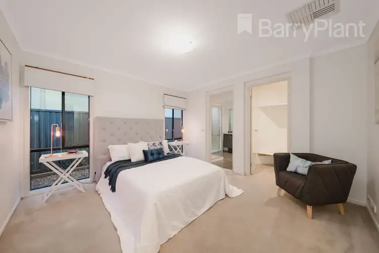 Second view of Homely house listing, 16 Stringy Bark Circuit, Pakenham VIC 3810