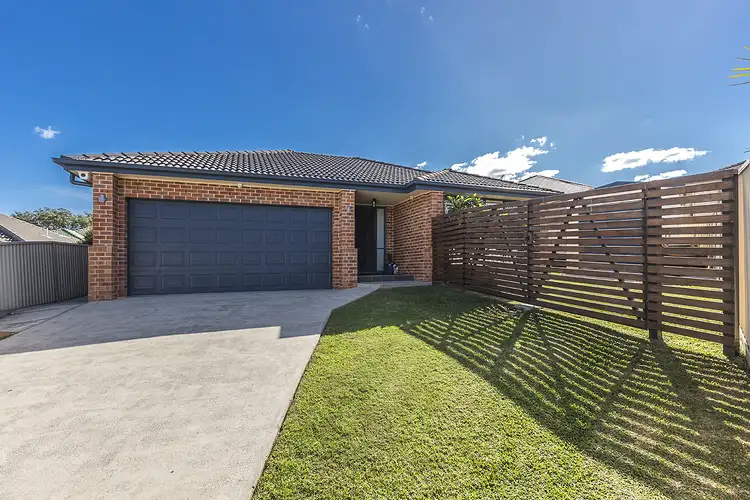 22 Redmond Circuit, Cameron Park NSW 2285