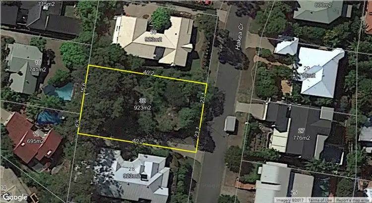 32 Hakea Crescent, Chapel Hill QLD 4069