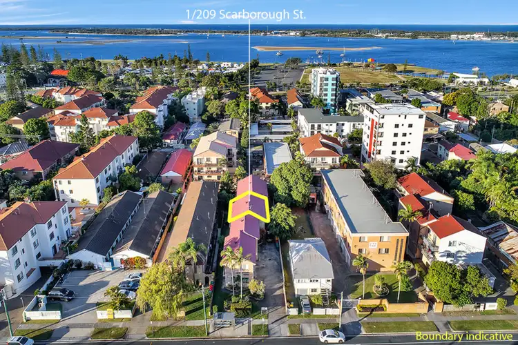 1/209 Scarborough Street, Southport QLD 4215