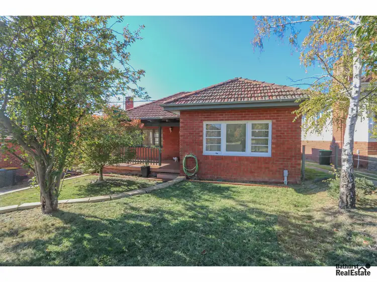 403 Russell Street, West Bathurst NSW 2795