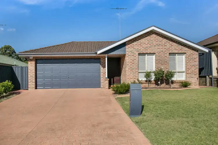 33 Coco Drive, Glenmore Park NSW 2745