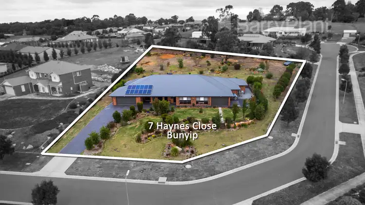 Second view of Homely house listing, 7 Haynes Close, Bunyip VIC 3815