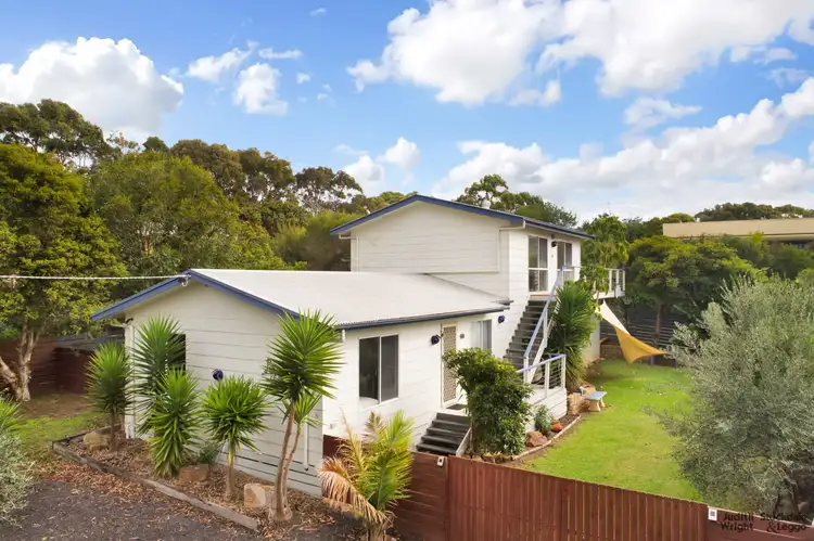 8 St Andrews Drive, Ventnor VIC 3922