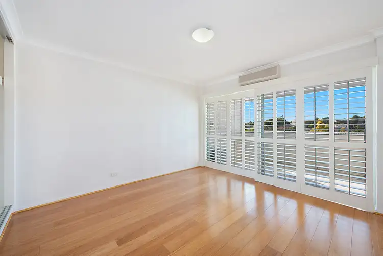 Third view of Homely apartment listing, 8/32 Bellevue Terrace, Clayfield QLD 4011