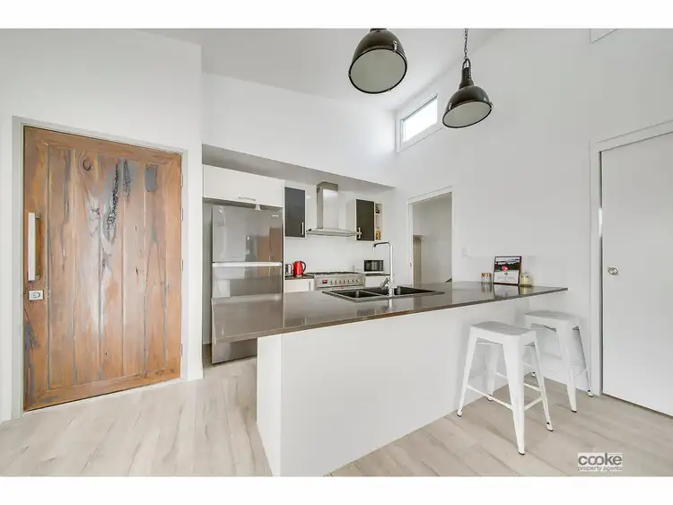 Fifth view of Homely house listing, 2 Flinders Court, Lammermoor QLD 4703